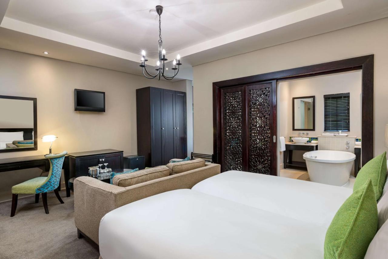 Mount Grace Hotel & Spa Magaliesburg Exterior foto A room at the hotel