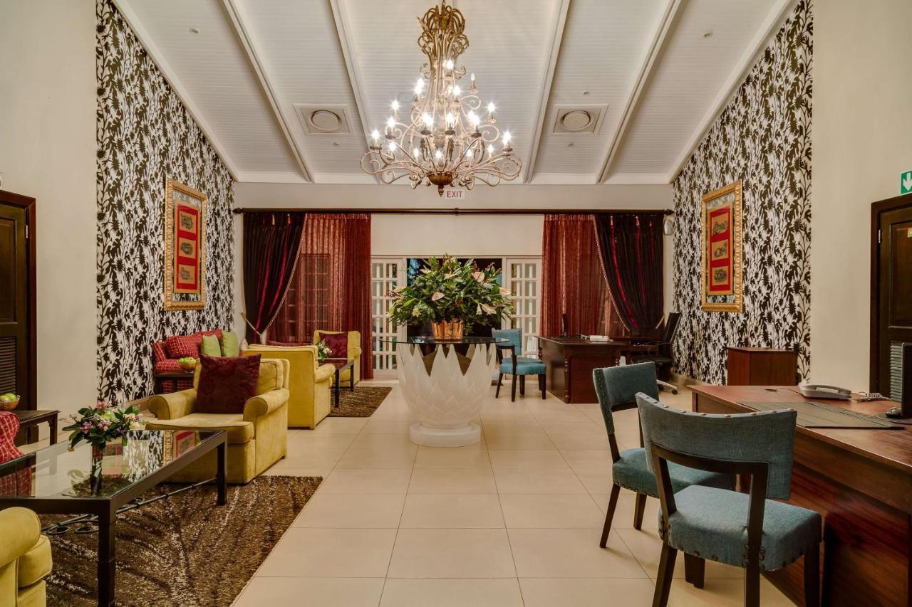 Mount Grace Hotel & Spa Magaliesburg Exterior foto The lobby of the hotel