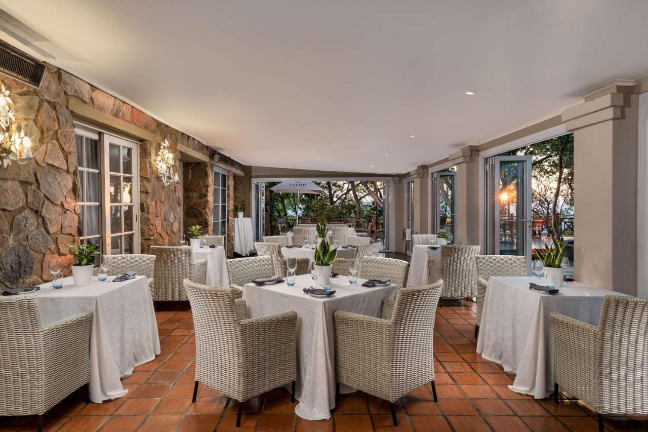 Mount Grace Hotel & Spa Magaliesburg Exterior foto The Terrace