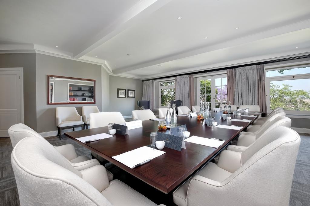 Mount Grace Hotel & Spa Magaliesburg Exterior foto Boardroom at the Cape Town International Convention Centre